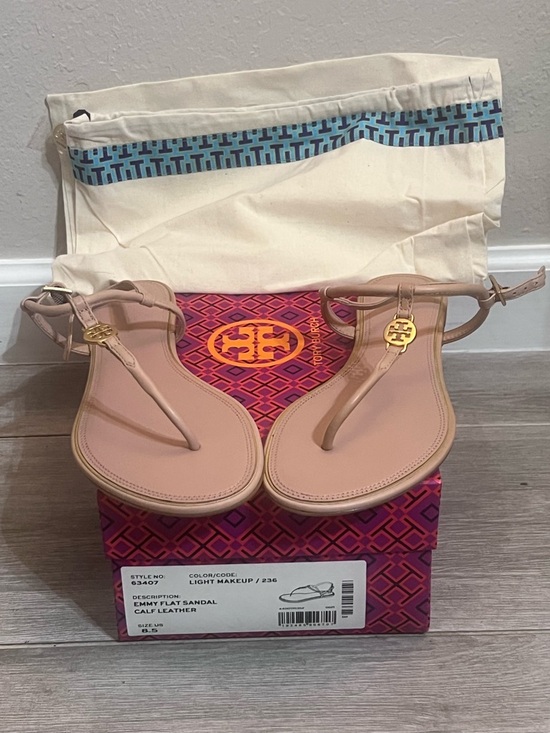 Tory Burch Shoes - Tory Burch Light Makeup Leather T-Strap Logo Sandal